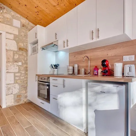 Appartement Confortable Avec Jardin Sorges