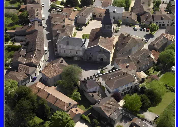 Confortable Avec Jardin Sorges