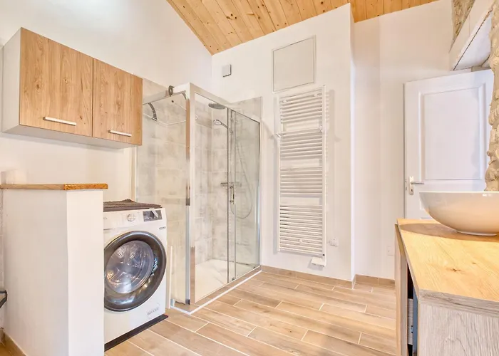 Confortable Avec Jardin Apartment *